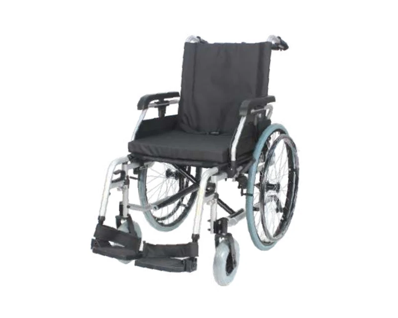 DH01218L — Adjustable aluminium wheelchair